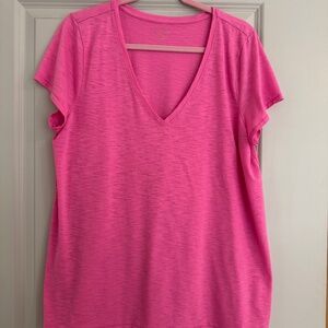 Lilly Pulitzer V-neck ETTA slub T-shirt - XL - HOT PINK!